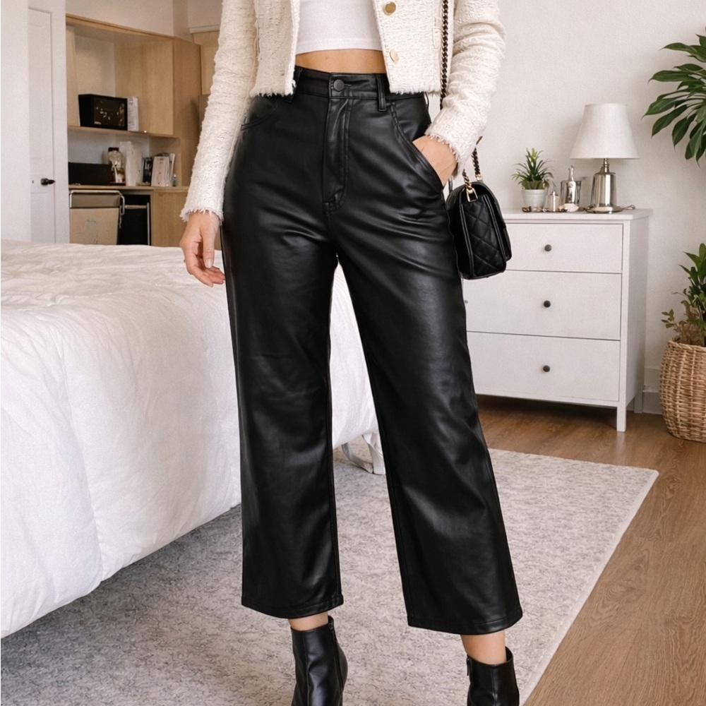 Women’s Faux Leather Cropped Full Leg  Pants Womens Size S Black High Rise New